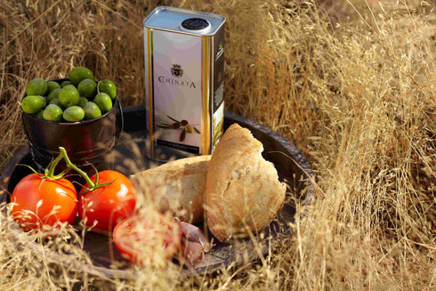 La Chinata Kallpressad jungfruolja (Extra Virgin Olive) plåtburk 250 ml.