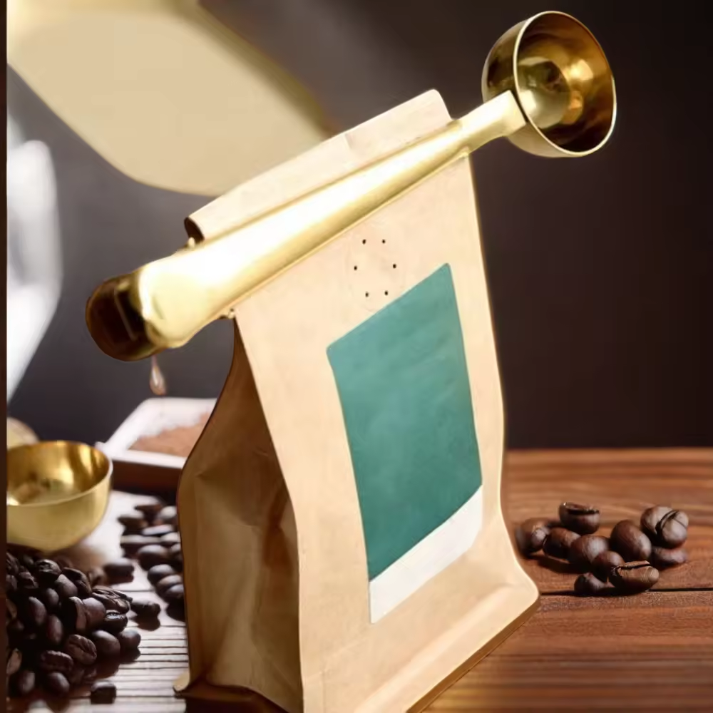 Kaffemått och förslutning i ett